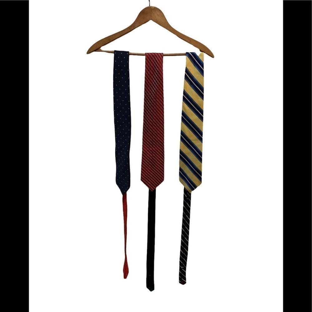 Tommy Hilfiger neckties  3 ties bundle of three in perfect condition! Preppy